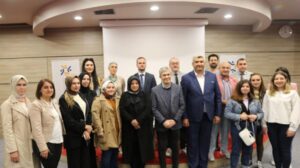 Medyanın uzman isimleri USMEK’te “Sosyal Medya ve Gazetecilik Paneli” kapsamında bir araya geldi