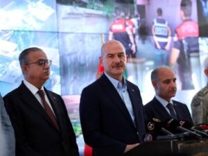 Diyarbakır merkezli 10 ilde kökünü kurutma operasyonu