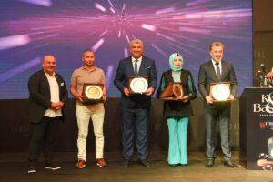 Kent Başkan ödülleri Kayseri’de sahiplerini  buldu 