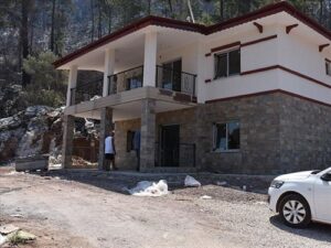 Marmaris’te geçen yıl yangında zarar görenler yeni evlerine kavuşuyor