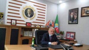 Başkan Mustafa Bekaroğlu Ak Parti’deki haksız uygulamalara isyan etti.