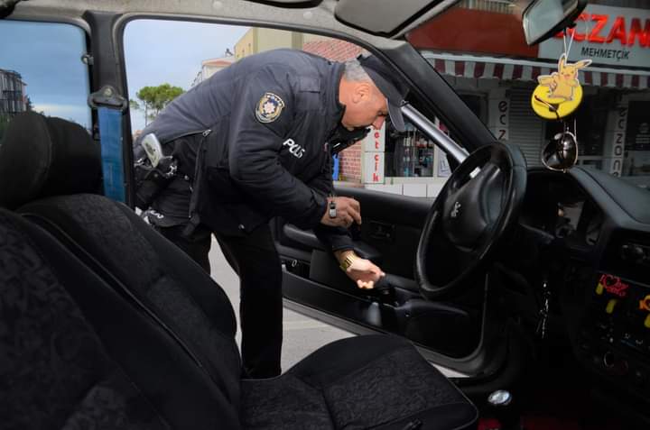 Yurt genelinde eş zamanlı huzurlu sokaklar ve terör suçları uygulaması yapıldı 