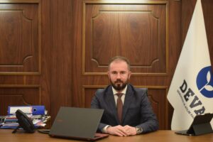 Kubilay Çiçek ‘Öğretmenler yarınlarımızı inşaa eden mimarlar’