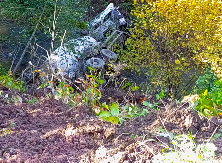 Şalpazarı’nda beton mikseri uçuruma yuvarlandı 