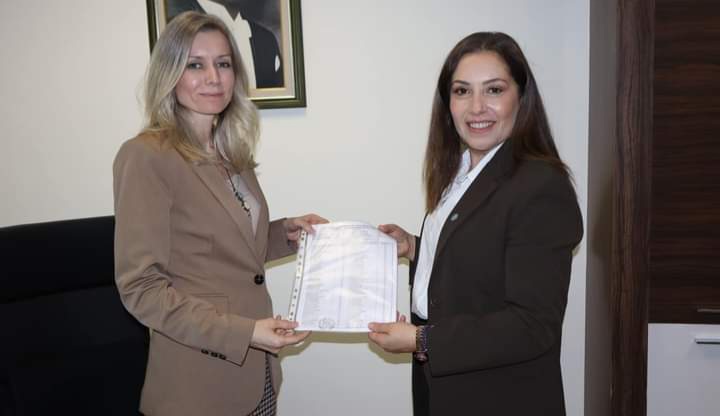 Fatma Başkan mazbatasını aldı 