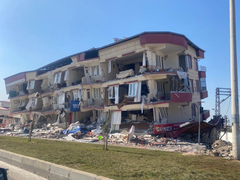 TİGAD Başkanı Geçgel “Devletimiz tüm gücüyle deprem bölgesindedir