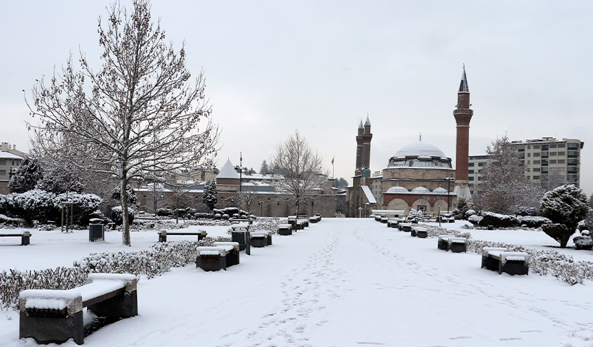 Sivas’ta kar nedeniyle 48 köy yolu ulaşıma kapandı