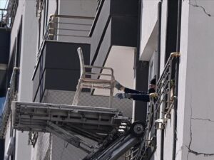 Deprem bölgelerinde, afetzedelerin hasarlı yapılardaki eşyalarının tahliyesine yönelik genelge 