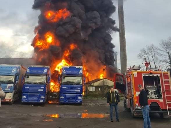 Artvin Kemalpaşa’da ÇAYKUR fabrikası’nda yangın