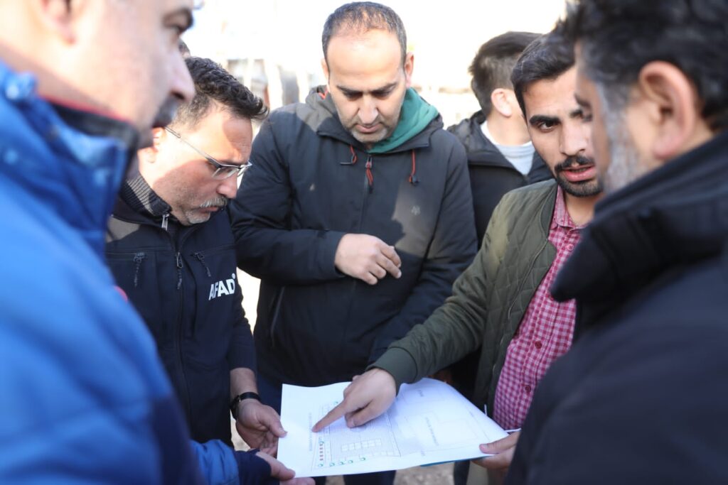 Vali Gökmen Çiçek göreve hızlı başladı 