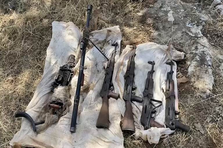 Irak’ın kuzeyinde teröristlere ait silahlar ele geçirildi