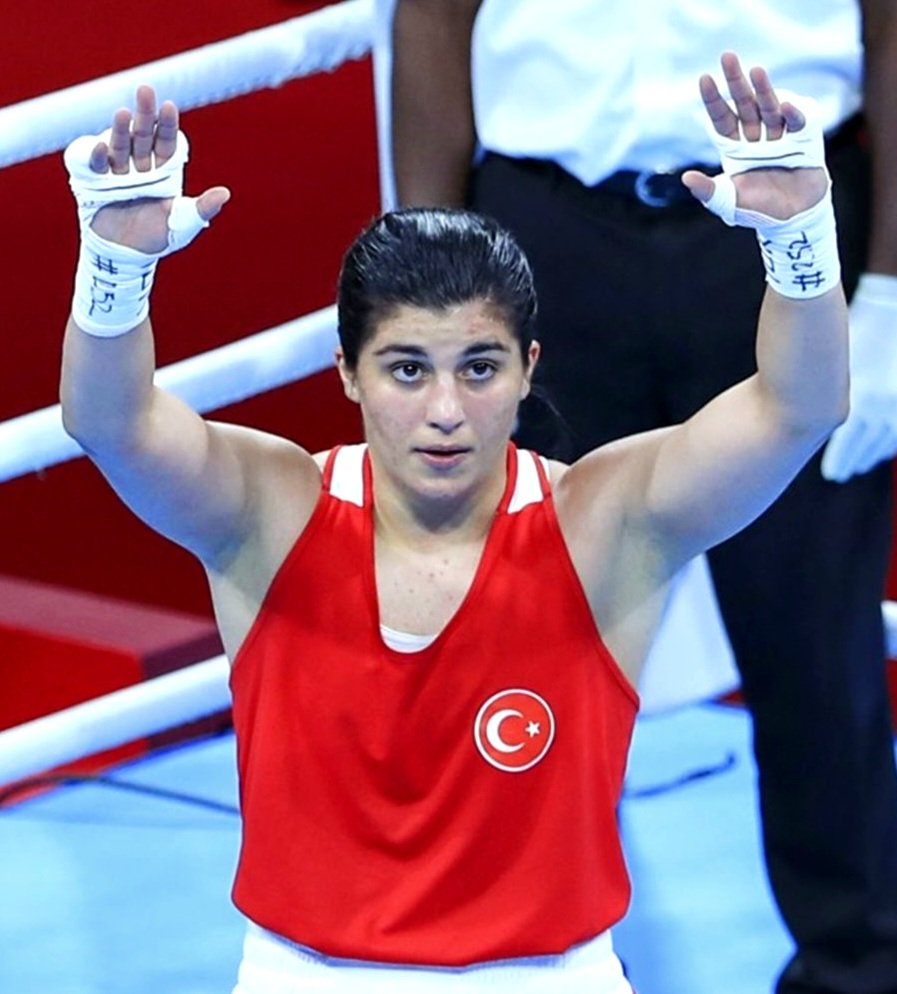 Busenaz Sürmeneli Avrupa şampiyonu oldu