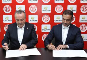 Antalyaspor’da yeni forma göğüs sponsoru Çağlayan Grup