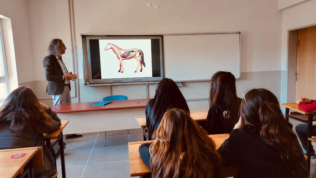 Hayvancılık mesleki alan okulu Ankara Çamlıdere’de açıldı 