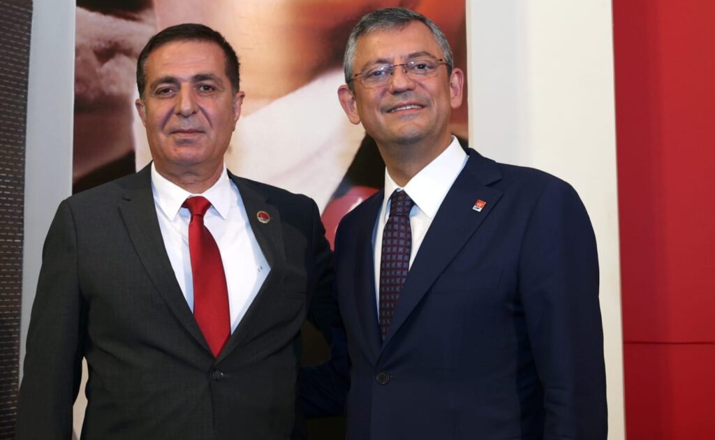 Abdullah Atik’ten Özgür Özel’e destek