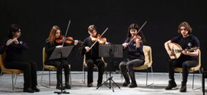 Lisede öğrenim gören öğrenciler, “sanat eğitimi” dersini beş alanda uygulamalı öğrenecek