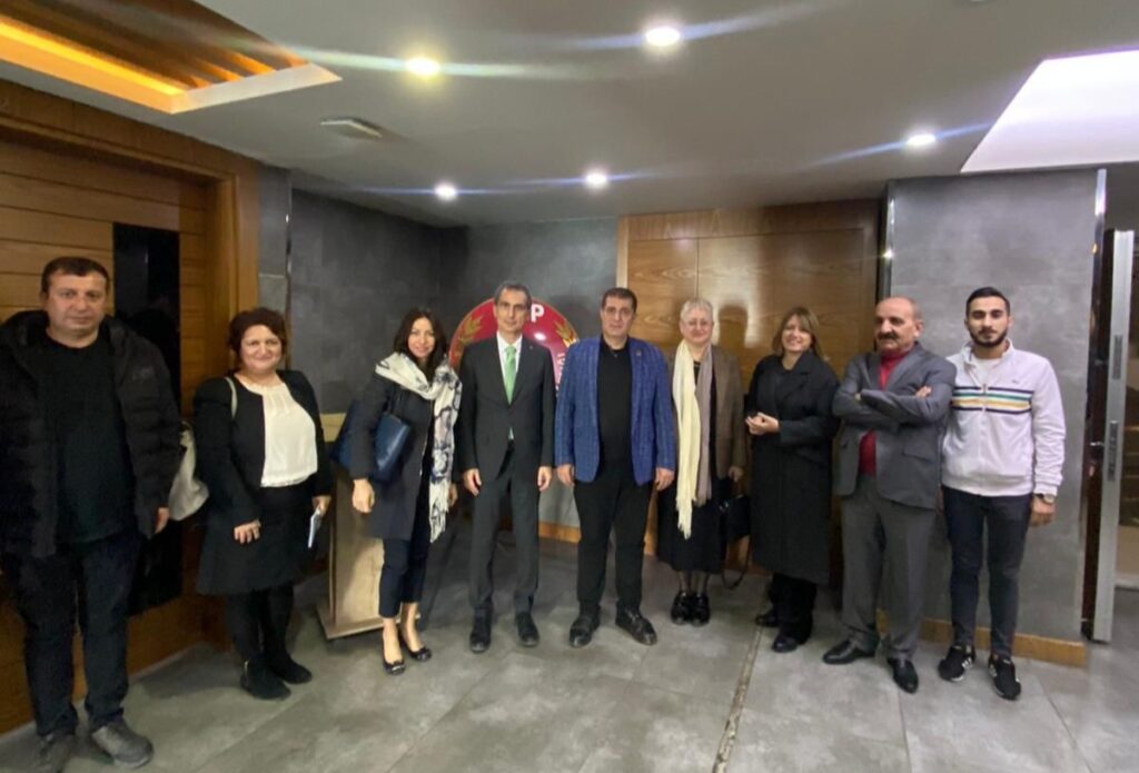 AB’den CHP Diyarbakır’a ziyaret