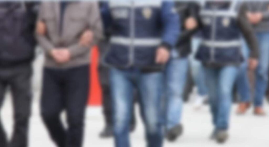 Trabzon’da aranan şahıslar yakalandı