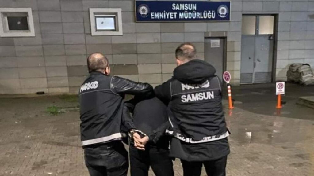 Samsun’da aranan şahıslar yakalandı