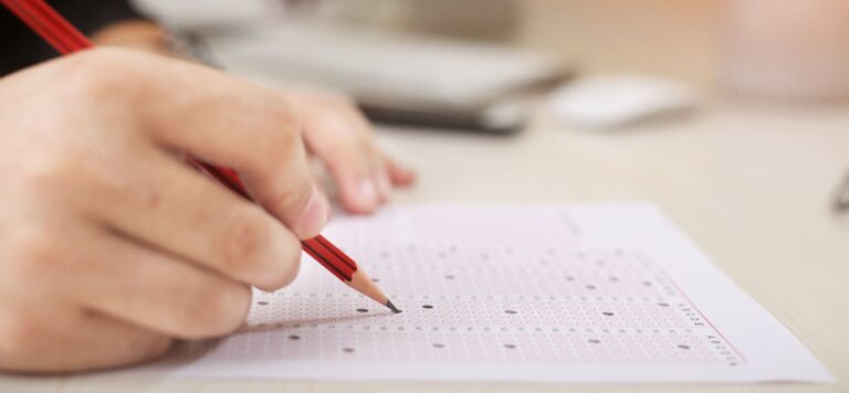 İlköğretim ve ortaöğretim kurumları bursluluk sınavı başvuru ve uygulama kılavuzu yayımlandı