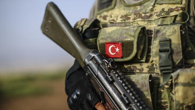 Pençe-Kaplan operasyonu bölgesinde bir asker şehit oldu 