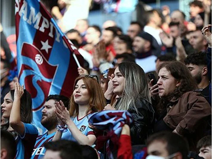 Beşiktaş Trabzonspor derbisi için deplasman seyircisi kararı