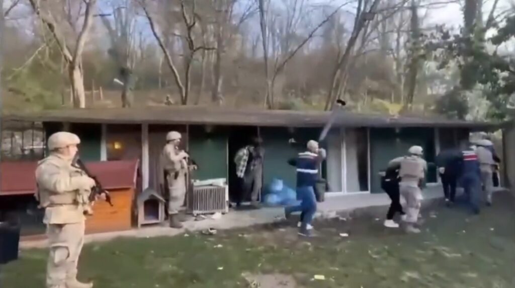 İstanbul, Muğla ve İzmir merkezli 5 ilde üç  ayrı organize suç örgütü çökertildi