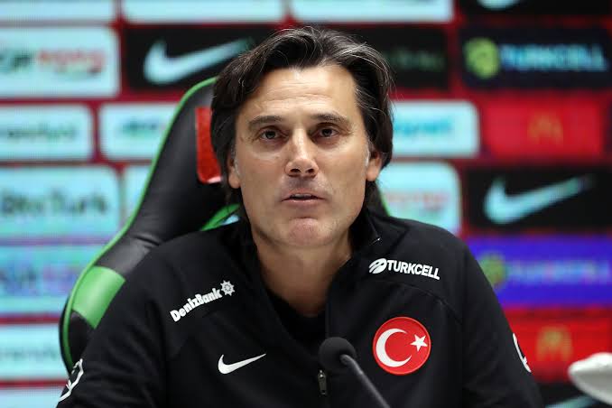 Vincenzo Montella:Birlikte zaman geçirdikçe aile olduk