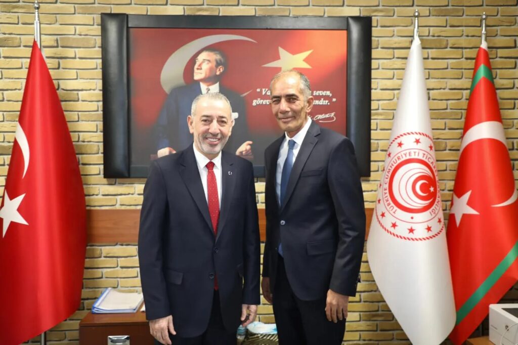 Devlet Bakan Aydın Maruf Habur’dan ülkeye giriş yaptı