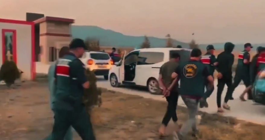 Çember operasyonları devam ediyor