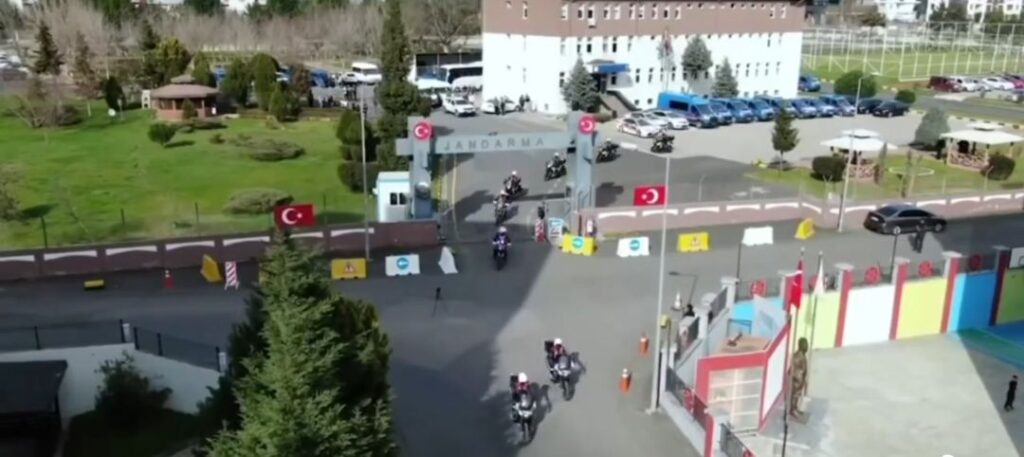 Silah kaçakçılarına yönelik operasyonda 2.274 silah ele geçirildi