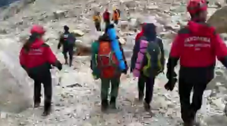 Belarus’lu 2 turist sağ olarak kurtarıldı