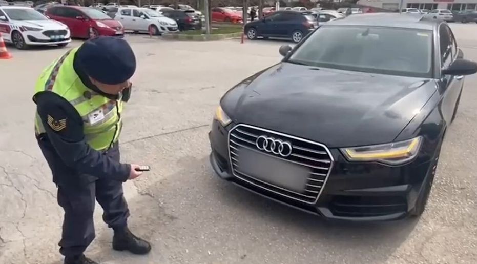 Usulsüz çakar kullananlara yeni cezalar geldi