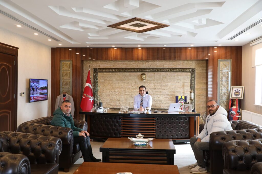 Kaymakam Mehmet Ali İmrak Derik fidancılık yetkililerini makamında kabul etti