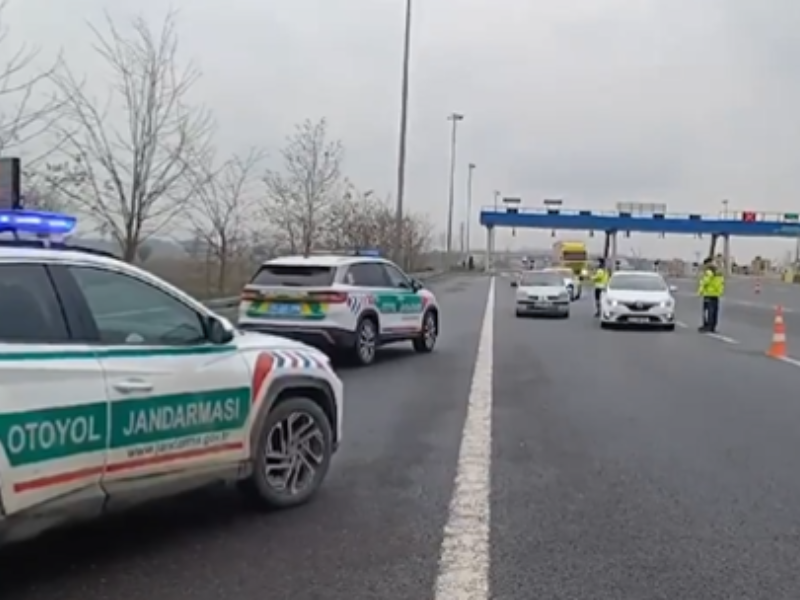 Hız ihlalinde bulunan 99 bin 381 sürücüye işlem yapıldı