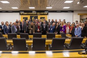 Başkan Burcu Köksal Türkiye İnternet Gazetecileri Derneği TİGAD üyelerini makamında kabul etti 