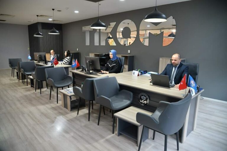 TİKOM iletişim köprüsü oldu