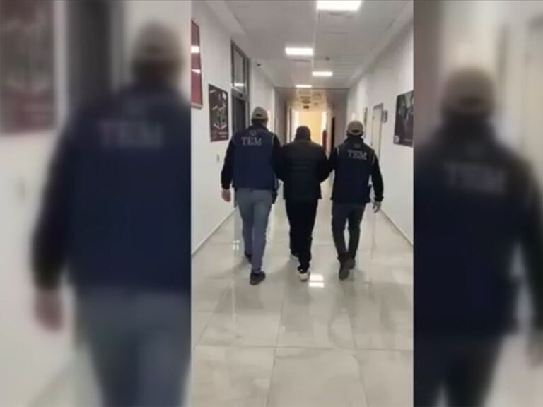 FETÖ’ye Kıskaç-36 operasyonlarında 71 şüpheli gözaltına alındı