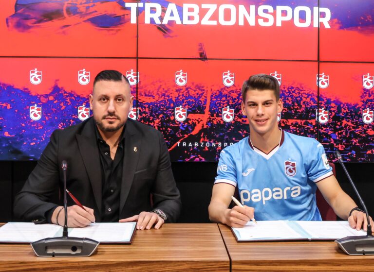 Trabzonspor Oğuzhan Yılmaz sözleşme yeniledi