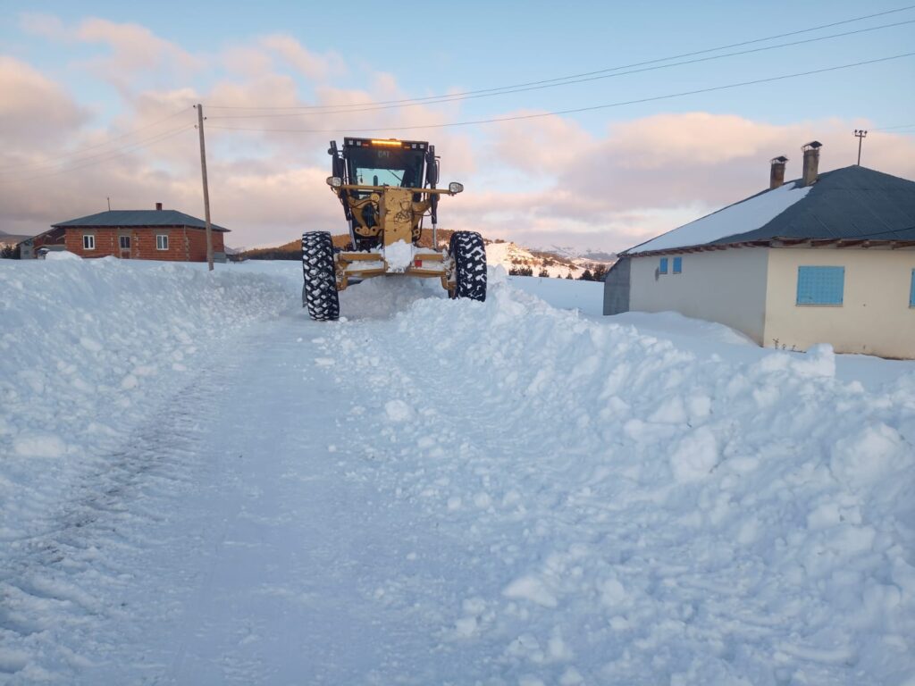 Giresun’da 228 köy yolu ulaşıma kapandı