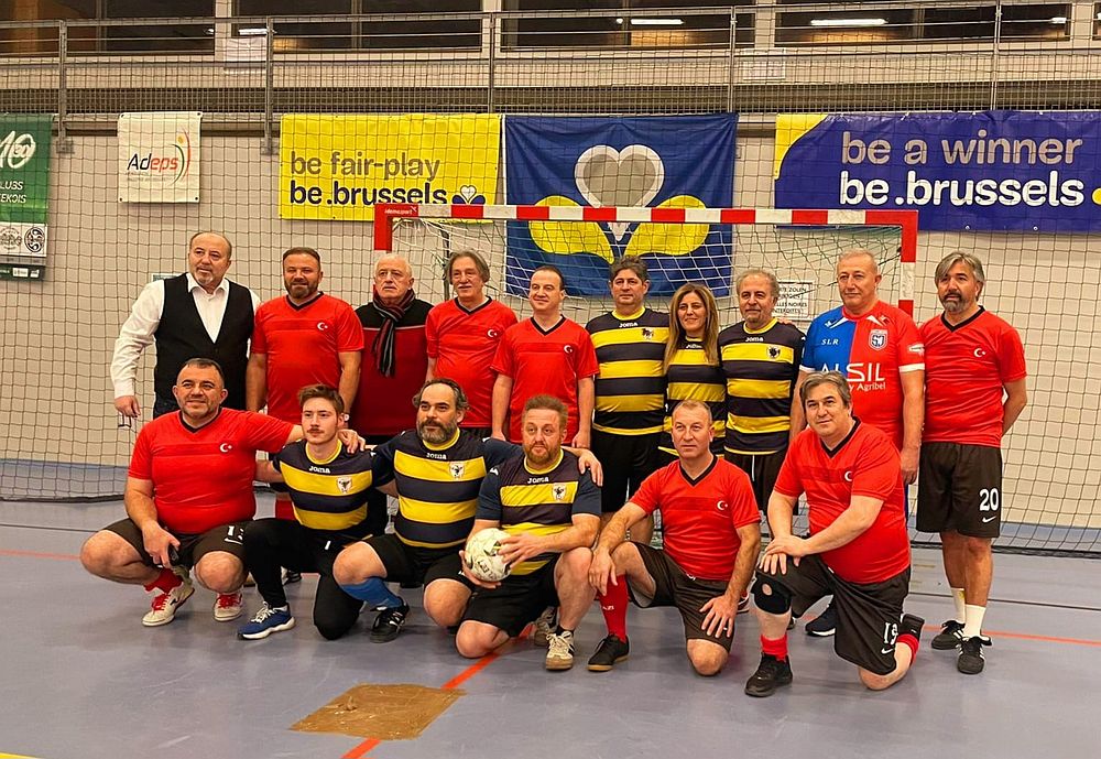 Belçika’daki yerel medya mensupları ile BTSKF arasında dostluk maçı yapıldı