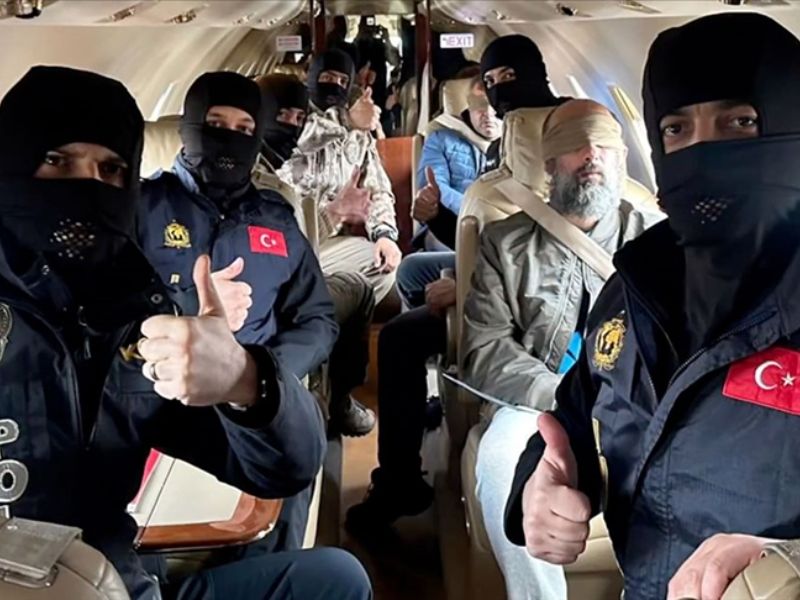 Kırmızı bültenle aranan Sinan Memi ve Atakan Avcı Türkiye’ye getirildi