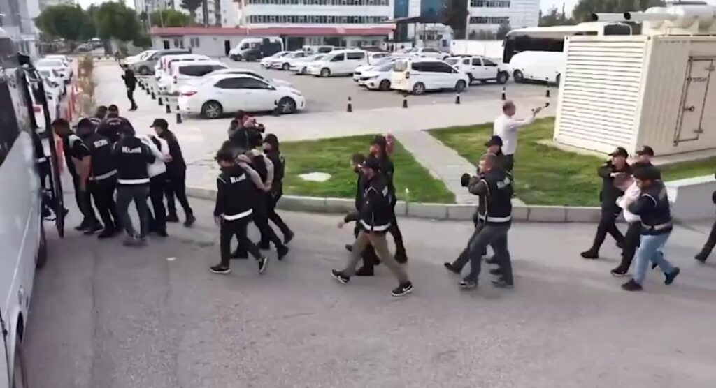 Adana merkezli 5 ilde organize suç örgütlerine operasyon