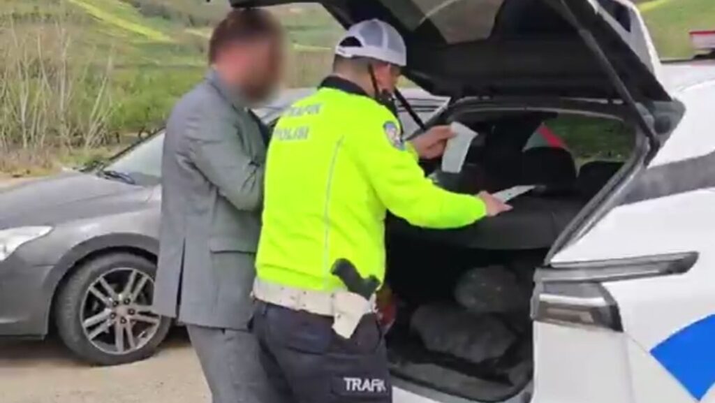 Hız ihlali yaptığı tespit edilen toplam 20198 sürücüye işlem yapıldı