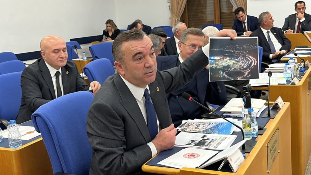 Yavuz Aydın Trabzon’un yıllardır çözülemeyen ulaşım sorunlarını tek tek gündeme getirdi