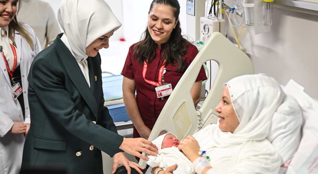 Bakan Göktaş Kasım ayı doğum yardımı ödemelerini annelerin hesaplarına yatırdık