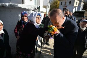 Hizmet masa başında değil sahada yapılır