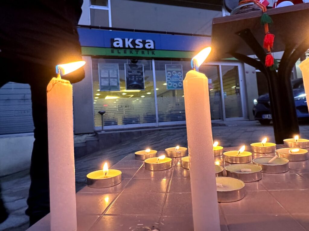 Başkan Özendi karanlıkta kalmak istemiyoruz