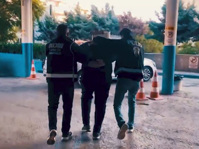 FETÖ’nün Emniyet mahrem yapılanmasına darbe 16 ilde 81 gözaltı