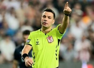 Trabzonspor Beşiktaş maçının hakemi belli oldu